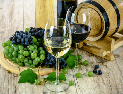 Blanc, rouge ou rosé... d'où viennent les couleurs du vin ? Couleur du vin|vin-malin.fr